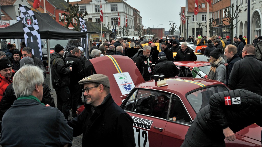 Ved PRE-starten i 2020 var der stor interesse fra publikum, som mødte talstærkt op
(Foto: rallypics.dk – Viggo Johansen)